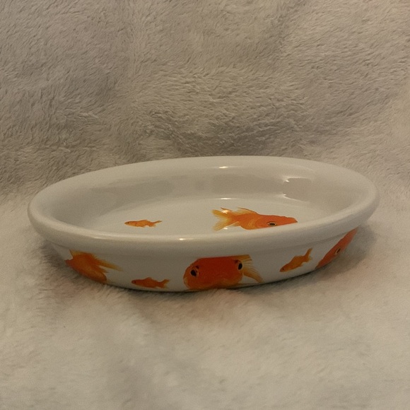 Gibson Everyday White Ceramic Oval Goldfish Relish Bowl / Dessert / Trinket Dish - Picture 2 of 4